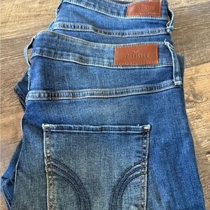 2 pairs Hollister Women's Deep Blue Skinny Jeans